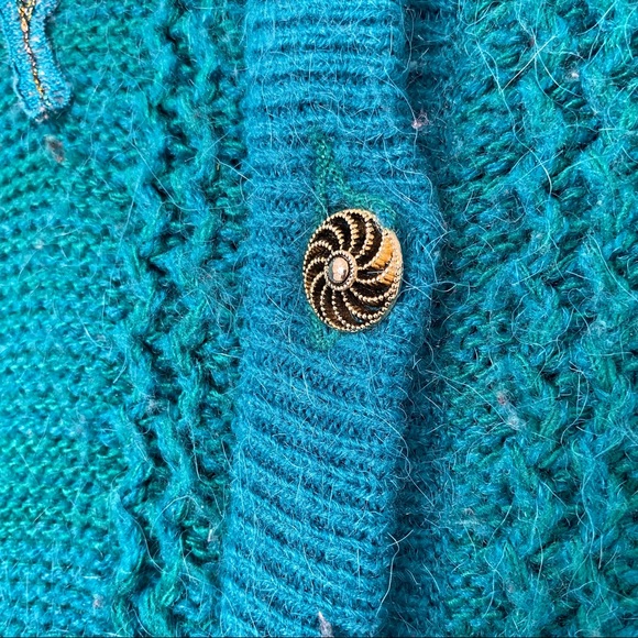 Vintage 80s Teal Wool Blend Mohair Knit Cardigan Pinwheel Buttons Leaf Appliqués - Picture 7 of 14